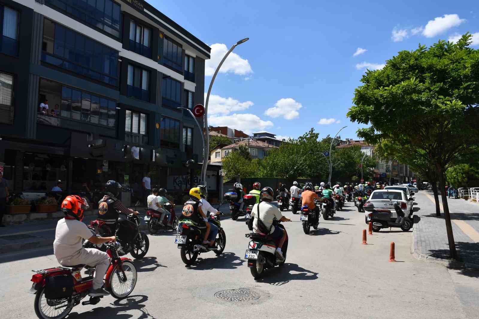 VEZİRKÖPRÜ MOTOSİKLET FESTİVALİ MOTOSİKLET TUTKUNLARINI BULUŞTURDU
