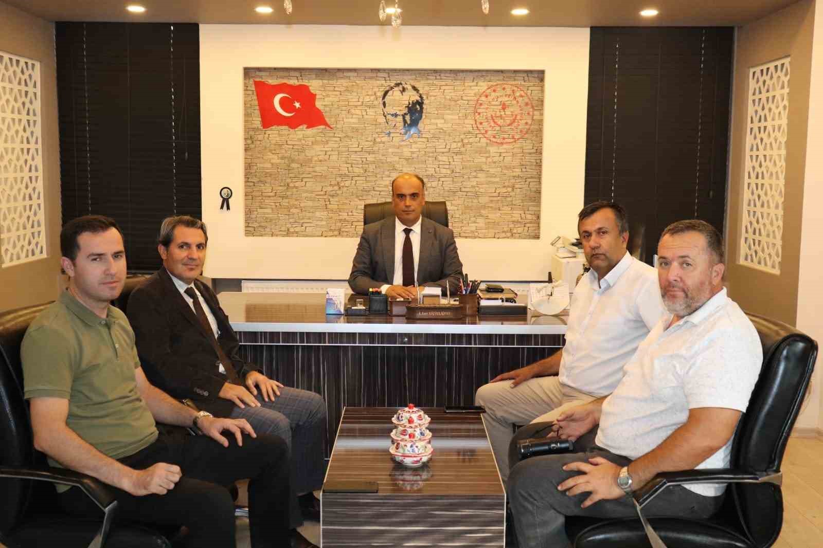 YEŞİLAY İLÇE TEMSİLCİLİĞİ İLÇE MİLLİ EĞİTİM MÜDÜRÜYLE BULUŞTU