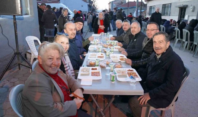 Yeşiltepe Mahallesinde Bereket Dolu İftar