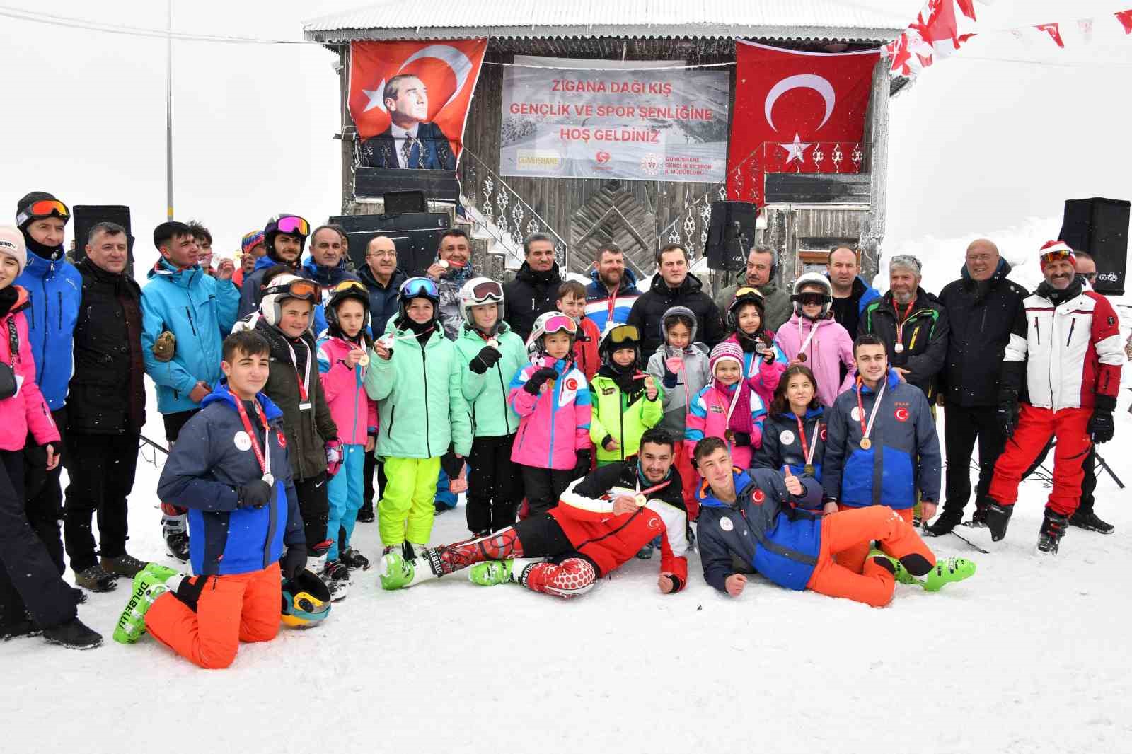 ZİGANA DAĞI'NDA KIŞ ŞENLİĞİ COŞKUSU