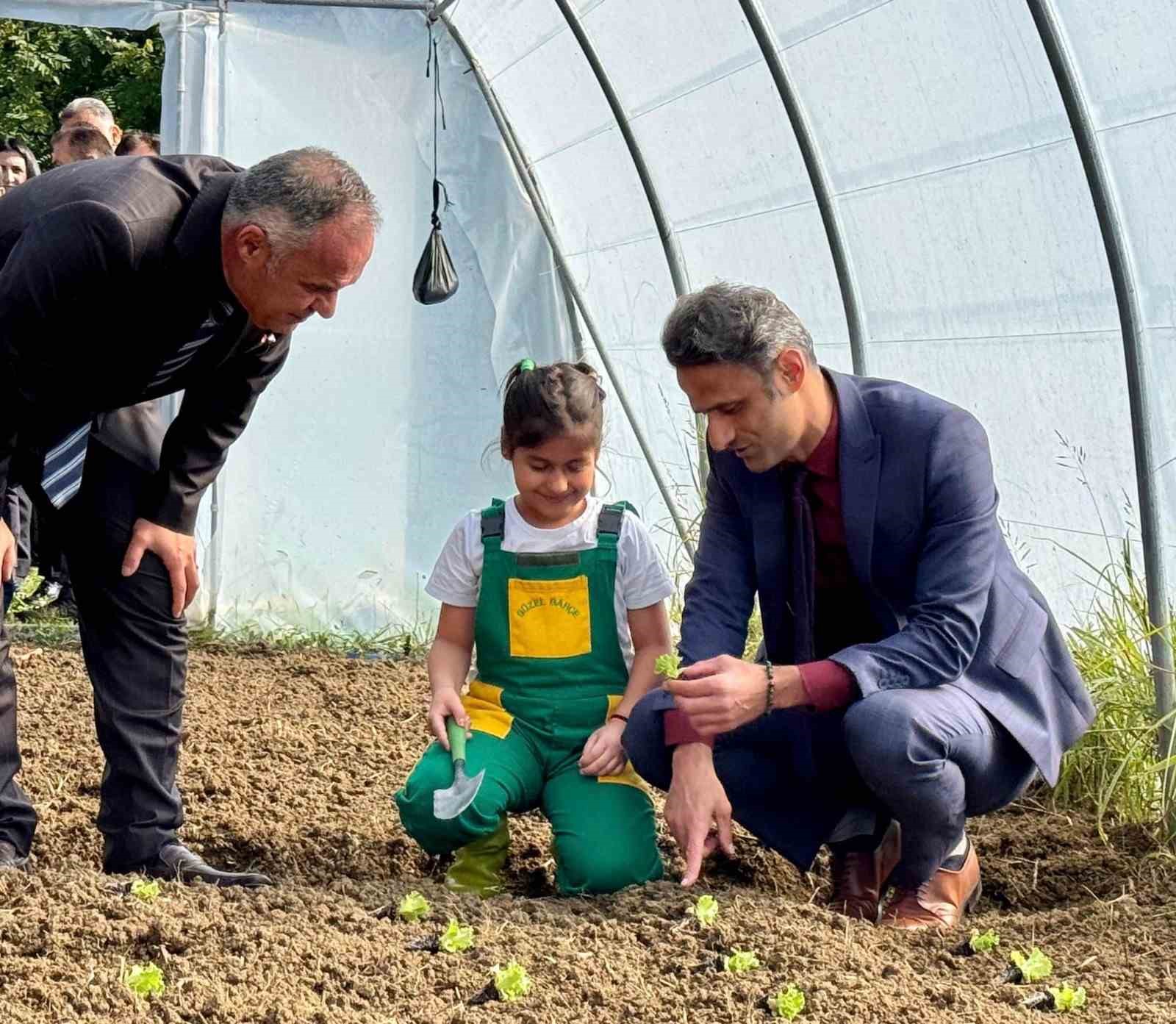 ZONGULDAK’IN ÇAYCUMA İLÇESİNDE MİNİK ELLER ÜRETİYOR PROJESİ HAYATA GEÇİRİLİYOR
